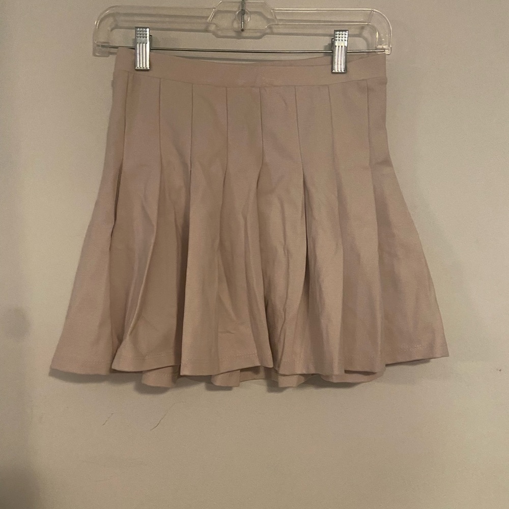Elegant Tan Pleated Skirt